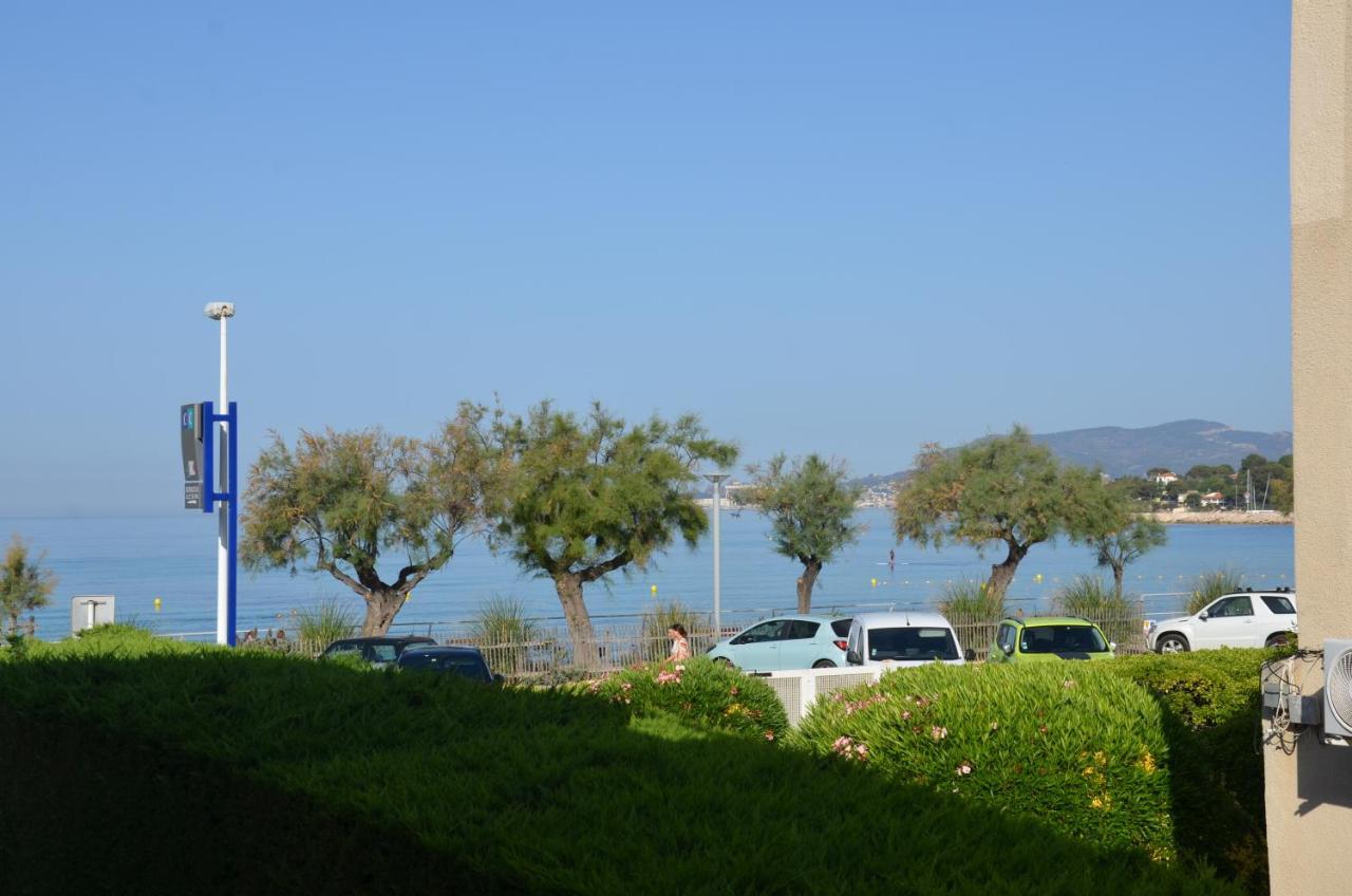 Les Pieds Dans L'Eau Apartamento Saint-Cyr-sur-Mer Exterior foto